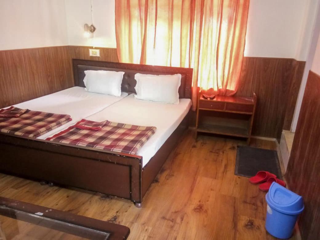 Hotel Gyespa Kyelang Bagian luar foto