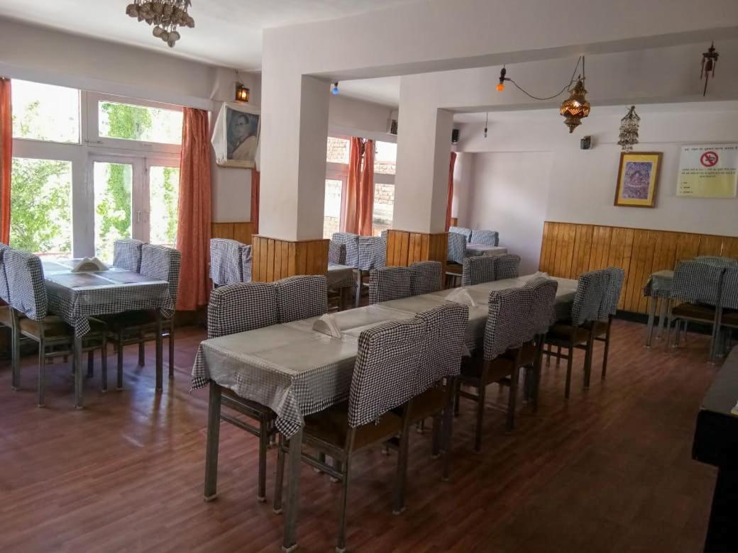 Hotel Gyespa Kyelang Bagian luar foto