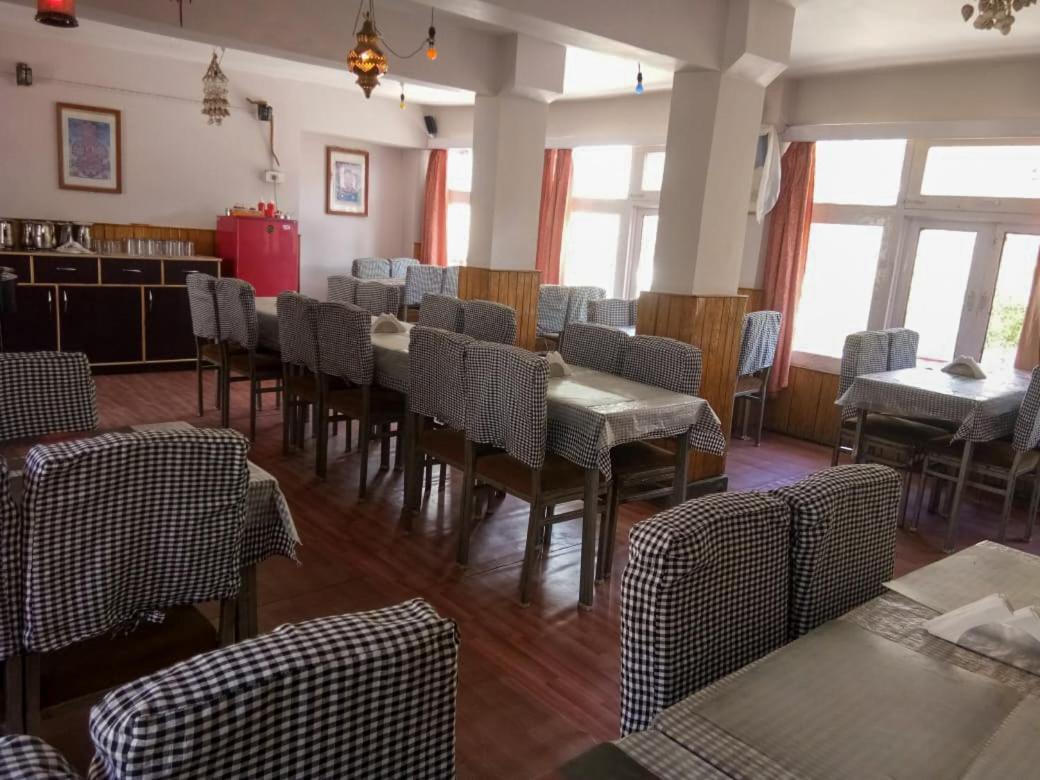 Hotel Gyespa Kyelang Bagian luar foto