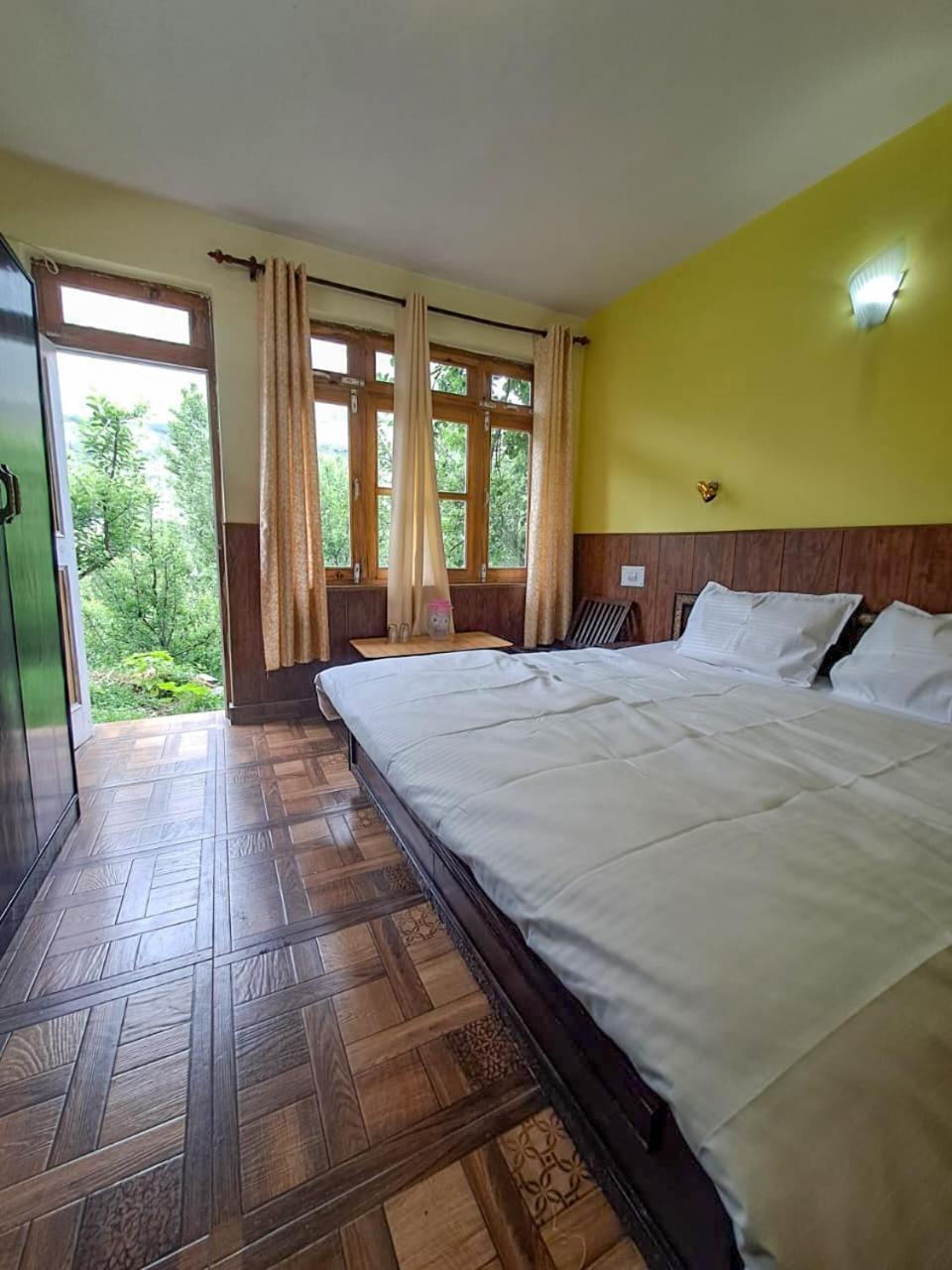 Hotel Gyespa Kyelang Bagian luar foto
